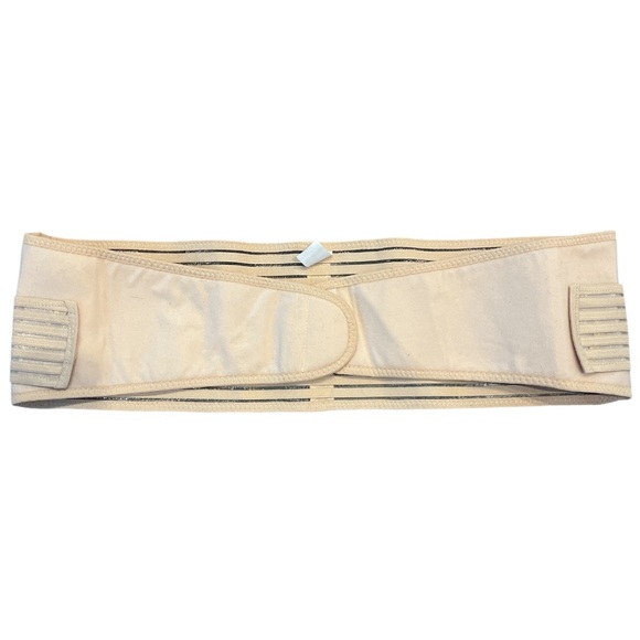 Tan Leather Belt with Classic Design - Picture 1 of 7